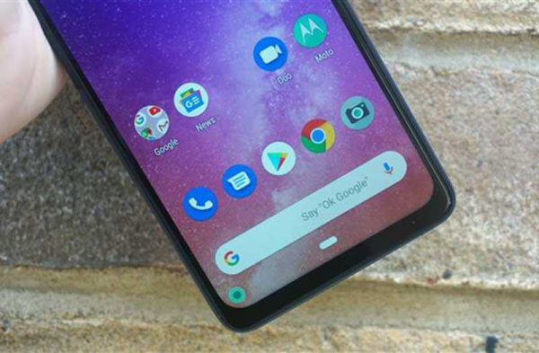 Обзор Motorola One Vision: недорогой телефон с чистым Android