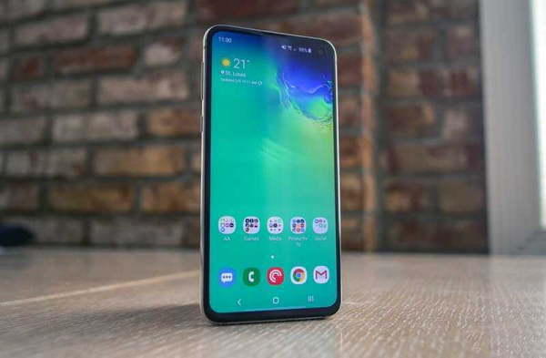 Обзор Samsung Galaxy S10e: почти все навороты по меньшей цене