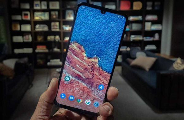 Обзор телефона Motorola One Zoom с четырьмя камерами