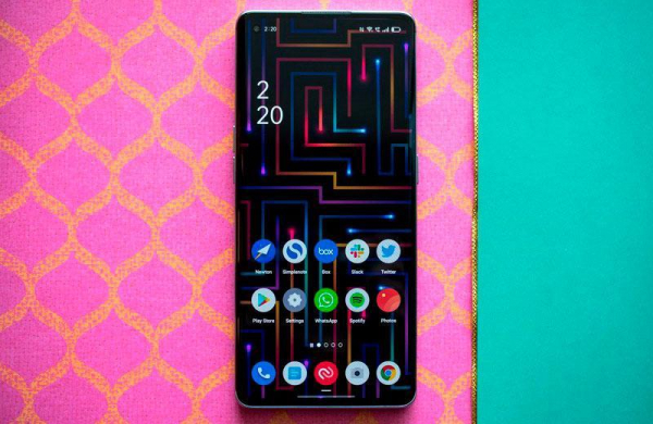 Обзор Oppo Reno 6 Pro: отличный средний смартфон с большим недостатком