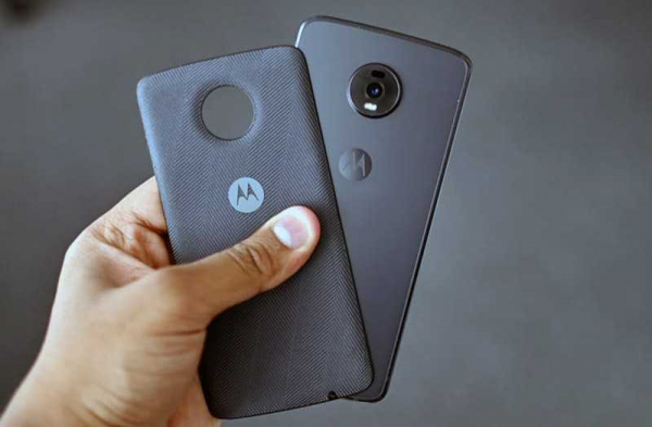 Обзор Moto Z4: обновлённый флагманский телефон с 5G